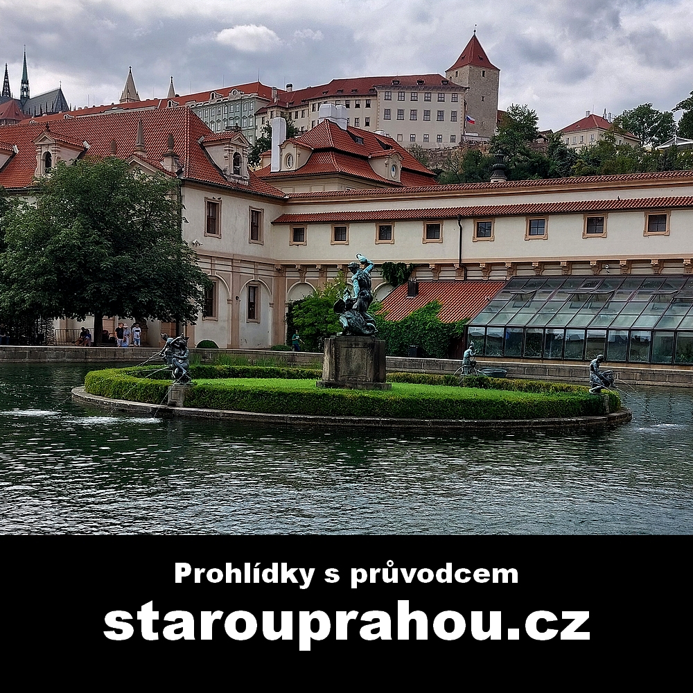 Pohled na areál Pražského hradu z Valdštejnské zahrady